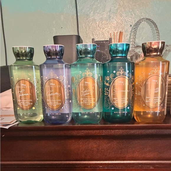Disney Other - Disney Green and Blue Body Wash Collection X 5